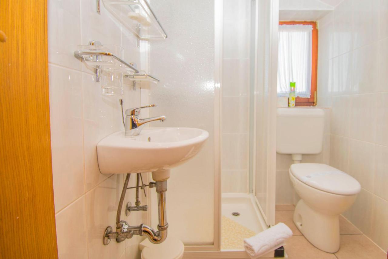 Apartments Punta & Vista In Krk Krk Town Zewnętrze zdjęcie