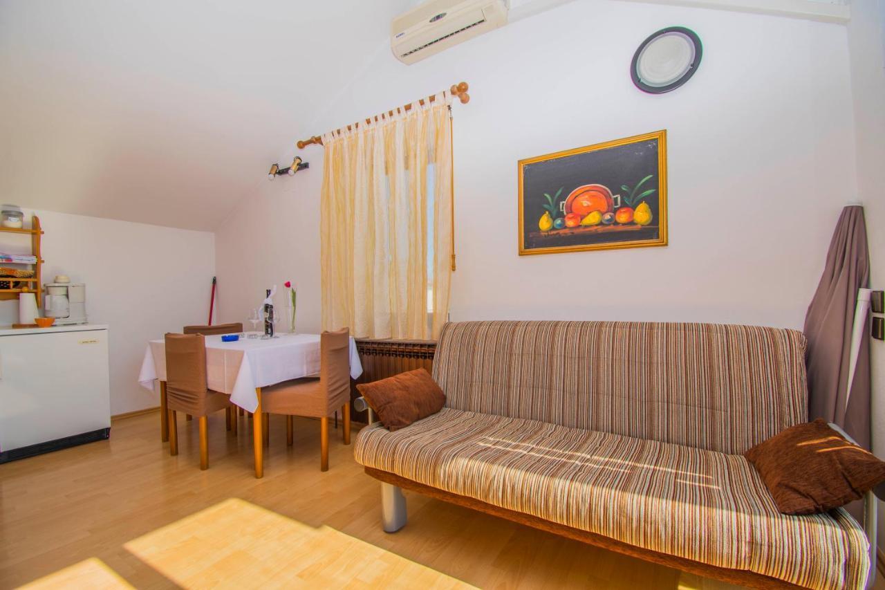 Apartments Punta & Vista In Krk Krk Town Zewnętrze zdjęcie