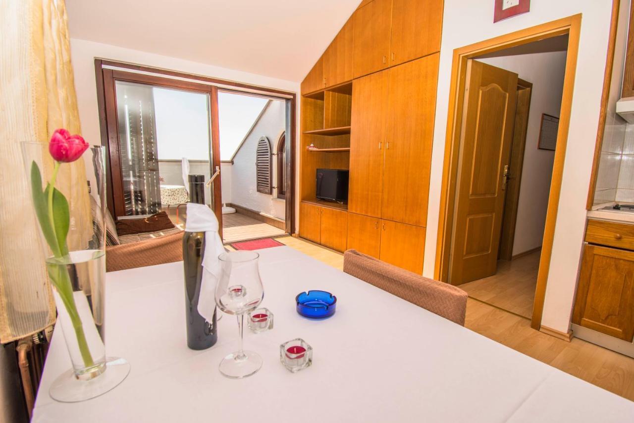 Apartments Punta & Vista In Krk Krk Town Zewnętrze zdjęcie