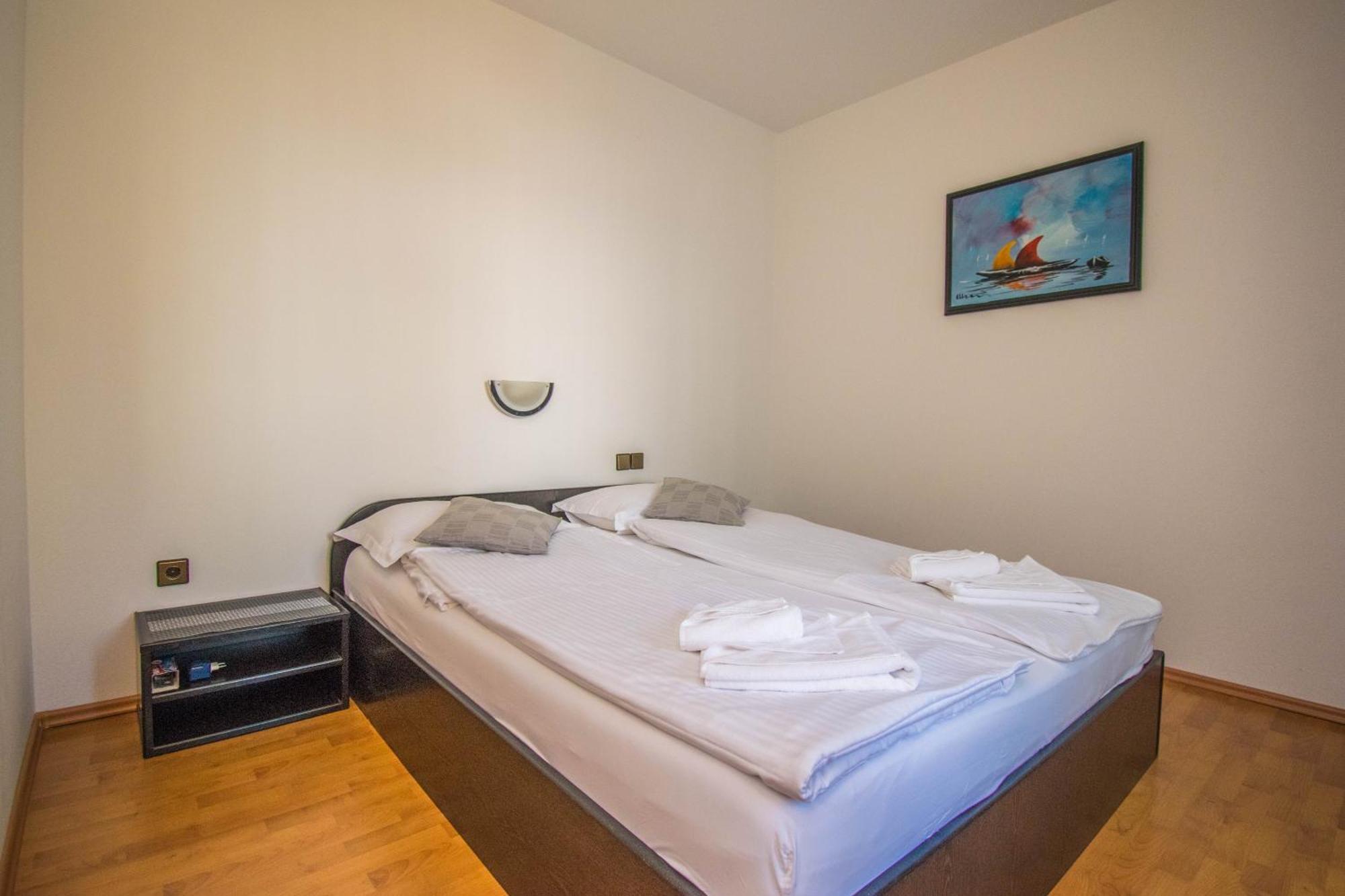 Apartments Punta & Vista In Krk Krk Town Zewnętrze zdjęcie